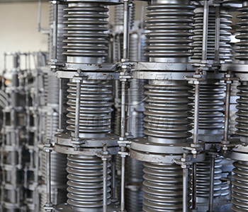 金屬波紋補(bǔ)償器安裝.jpg 補(bǔ)償器安裝.jpg