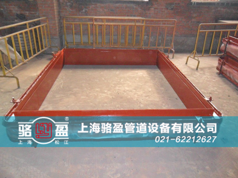 <a href=http://m.izacollection.com target=_blank class=infotextkey>非金屬補(bǔ)償器</a>生產(chǎn)車間