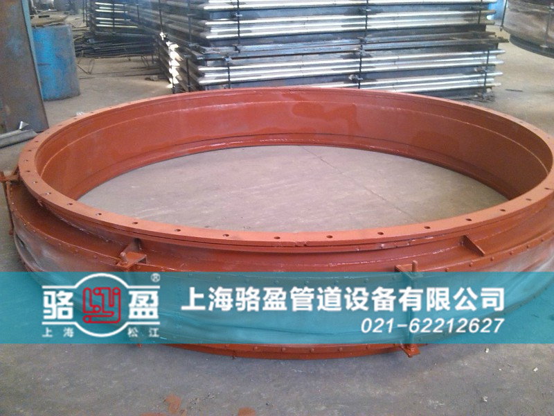 非金屬<a href=http://m.izacollection.com target=_blank class=infotextkey>補(bǔ)償器</a>附加限位裝置